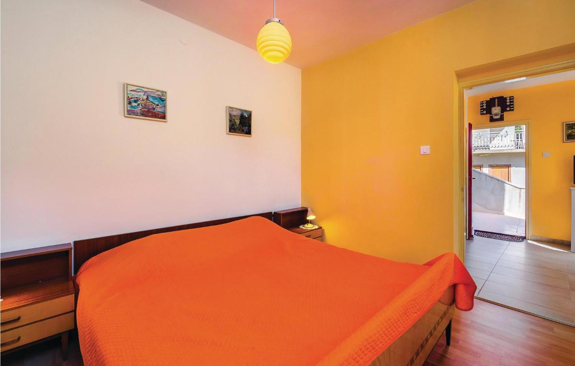 Lovely Apartment In Rabac With Kitchen Exterior foto